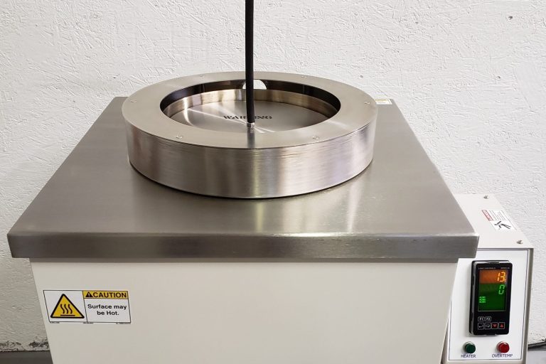 Our industrial fluidized bath provides a highly stable and uniform thermal environment for demanding applications such as thermal cleaning